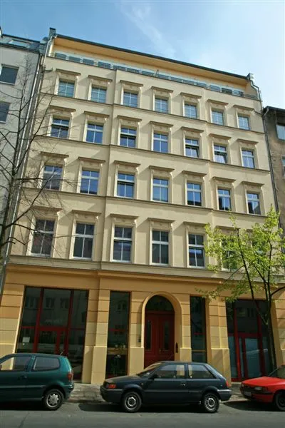 bel ètage:  2-Zi+ gr. Wohnküche mit Balkon in Prenzlauer Berg — photo 1